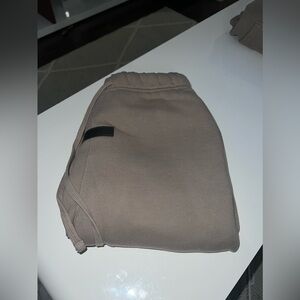Fear of god essentials taupe cotton sweatpants xs